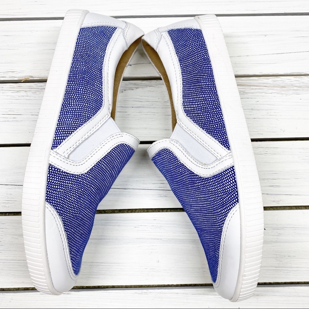 NEW Earth Currant Saphire Blue Wave Slip On Sneakers 9.5 - Picture 4 of 11